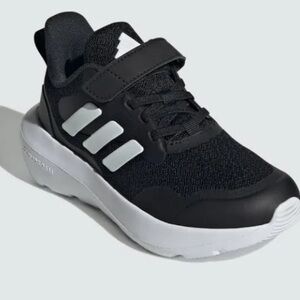 adidas FortaRun 3.0 Shoe Kid's black white Velcro strap size 5.5 unisex new